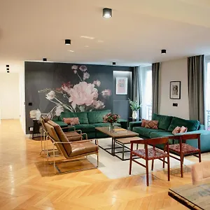Marais - My Showroom Apartment