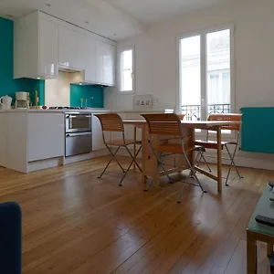 Quiet Near Montmartre Apartment